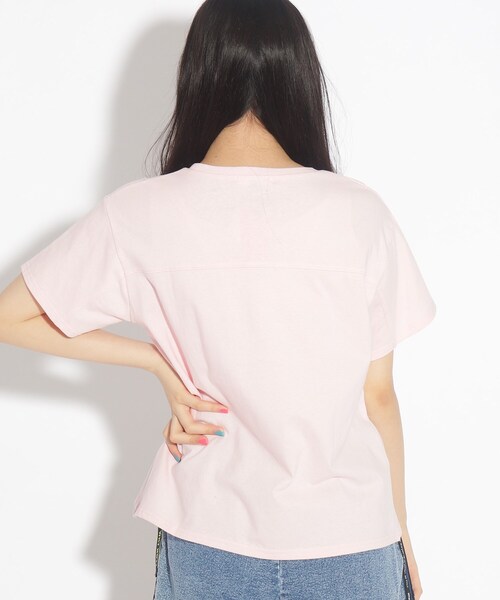 PINK-latte（ピンクラテ）の「◆【コットン100％】3DロゴししゅうTシャツ（Tシャツ/カットソー・キッズ・ブルー/オフホワイト/ベビーピンク/チャコールグレー・14/15 /16）」の5枚目の写真