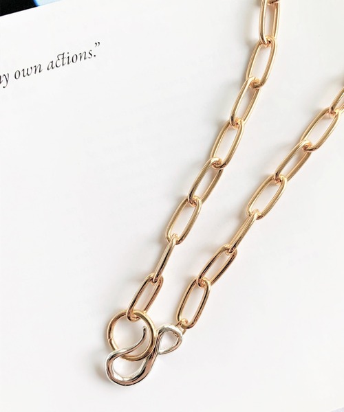 Q（キュー）の「チェーンフックネックレス（ネックレス・レディース・ゴールド・ONE SIZE）」の4枚目の写真