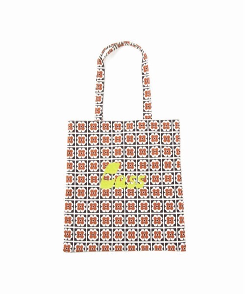 Casselini(キャセリーニ)の「Casselini(キャセリーニ)ジオメトリック刺繍トート(トートバッグ・レディース・ブラック/ピンク/ブルー・FREE)」の4枚目の写真