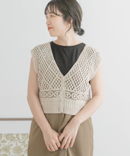 ITEMS URBANRESEARCH(アイテムズ アーバンリサーチ)の「ニットベストセットTシャツ(Tシャツ/カットソー・レディース・オレンジ/ブラック/オフホワイト・FREE)」の2枚目の写真