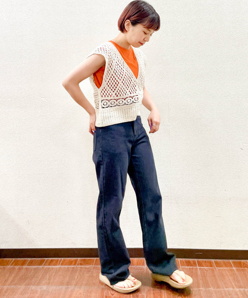 ITEMS URBANRESEARCH(アイテムズ アーバンリサーチ)の「ニットベストセットTシャツ(Tシャツ/カットソー・レディース・オレンジ/ブラック/オフホワイト・FREE)」の22枚目の写真