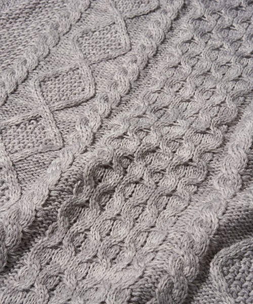 ADPOSION（アドポーション）の「ケーブル編みクルーネックニット（ニット/セーター・メンズ・ブラック系1/グリーン/ネイビー/ブラック/ホワイト系1/オフホワイト/グレー/杢グレー・MEDIUM/LARGE/X-LARGE）」の10枚目の写真