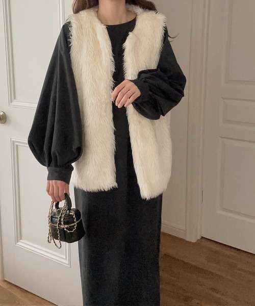 LAUIR（ラウアー）の「ボリュームスリーブマキシ丈ワンピース（ワンピース・レディース・ブラック/アイボリー/モカ・LARGE/MEDIUM/SMALL）」の10枚目の写真