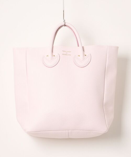 YOUNG&OLSEN The DRYGOODS STORE(ヤングアンドオルセン)の「【YOUNG&OLSEN】EMBOSSED LEATHER TOTE M(トートバッグ・レディース・ブラック/ベージュ/パープル/ブラウン/ゴールド/ブルー/ブラウン系その他2/ベージュ系2/ダークグレー/レッド/オリーブ/ブルー系その他2/グレー系その他2/オレンジ/グリーン/グレー系その他3/グレイッシュベージュ/ライトパープル/カーキ/グレー系その他4/ピンク・FREE)」の18枚目の写真