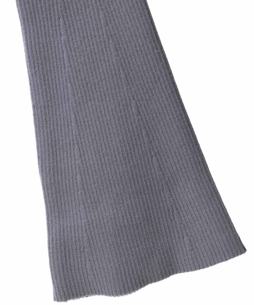 31 Sons de mode(トランテアン ソン ドゥ モード)の「アシメデザインフレアスリーブニット(ニット/セーター・レディース・ブラック/オフホワイト/サックスブルー・36)」の8枚目の写真