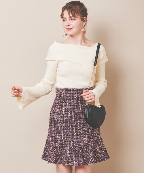 31 Sons de mode(トランテアン ソン ドゥ モード)の「アシメデザインフレアスリーブニット(ニット/セーター・レディース・ブラック/オフホワイト/サックスブルー・36)」の19枚目の写真