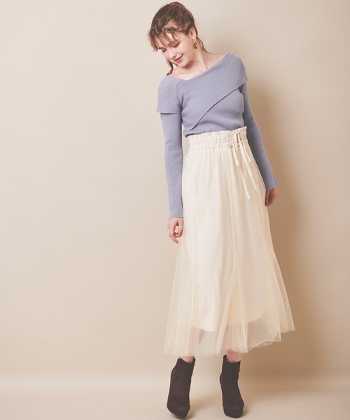 31 Sons de mode(トランテアン ソン ドゥ モード)の「アシメデザインフレアスリーブニット(ニット/セーター・レディース・ブラック/オフホワイト/サックスブルー・36)」の17枚目の写真