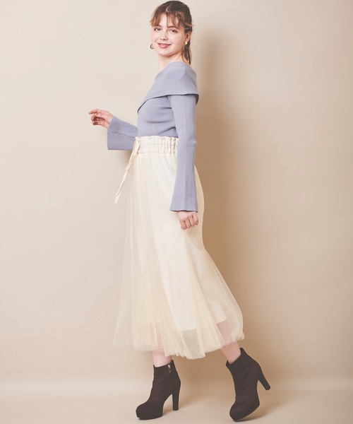 31 Sons de mode(トランテアン ソン ドゥ モード)の「アシメデザインフレアスリーブニット(ニット/セーター・レディース・ブラック/オフホワイト/サックスブルー・36)」の12枚目の写真