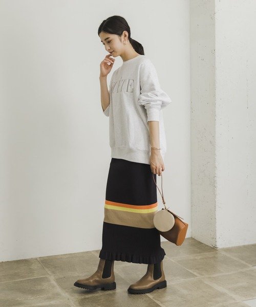 URBAN RESEARCH(アーバンリサーチ)の「マルチボーダーニットスカート(スカート・レディース・チャコールグレー/ネイビー・FREE)」の10枚目の写真