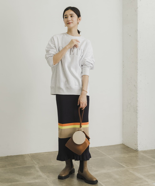 URBAN RESEARCH(アーバンリサーチ)の「マルチボーダーニットスカート(スカート・レディース・チャコールグレー/ネイビー・FREE)」の11枚目の写真