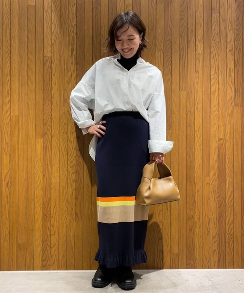 URBAN RESEARCH(アーバンリサーチ)の「マルチボーダーニットスカート(スカート・レディース・チャコールグレー/ネイビー・FREE)」の13枚目の写真