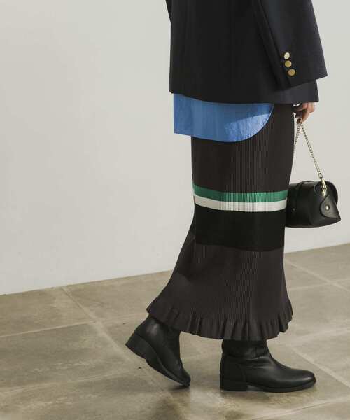 URBAN RESEARCH(アーバンリサーチ)の「マルチボーダーニットスカート(スカート・レディース・チャコールグレー/ネイビー・FREE)」の17枚目の写真