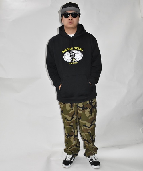 DOUBLE STEAL（ダブルスティール）の「Global DOUBZ LOGO 裏起毛パーカー（パーカー・メンズ・ブラック/トップグレー/イエロー・MEDIUM/LARGE/X-LARGE）」の19枚目の写真