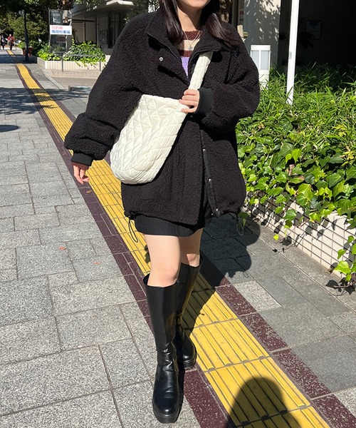 kutir（クティール）の「キルティングショルダーバッグ（ショルダーバッグ・レディース・ブラック/ホワイト・FREE）」の7枚目の写真