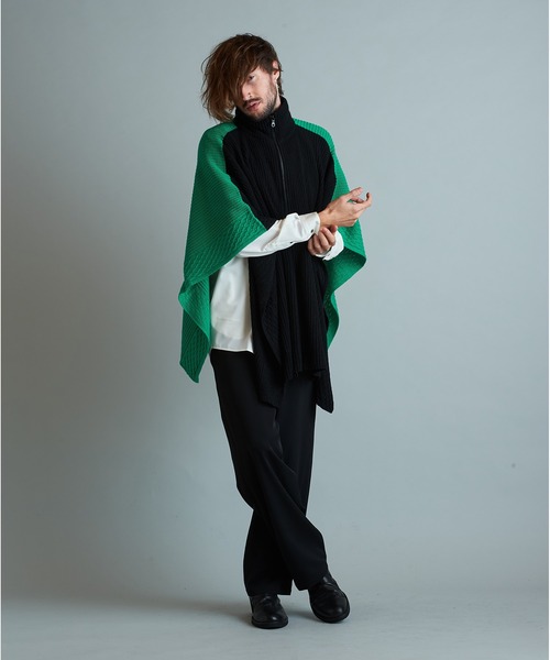NO ID.（ノーアイディ）の「3WAYニットZIPポンチョ（ポンチョ・メンズ・グリーン/アイボリー/ブラック・ONE SIZE）」の16枚目の写真
