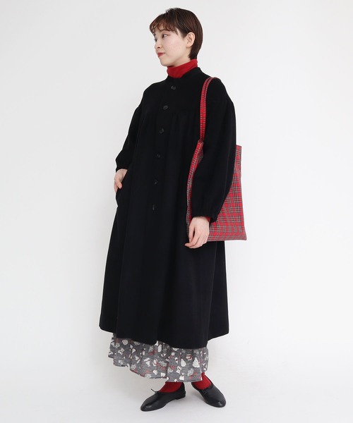 I am I in fact...（アイアムアイインファクト）の「聖歌隊　コート（その他アウター・レディース・ブラック/グリーン・FREE）」の12枚目の写真