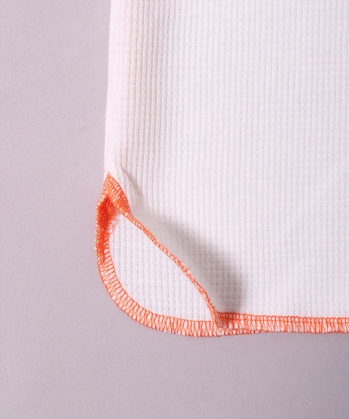 UNIVERSAL OVERALL（ユニバーサルオーバーオール）の「(LG)【UNIVERSAL OVERALL】【パックT】ルーズフィット ワッフル 長袖 Tシャツ（Tシャツ/カットソー・メンズ・ホワイト/ホワイト系その他/ブラック系その他/ブラック・MEDIUM/LARGE）」の10枚目の写真