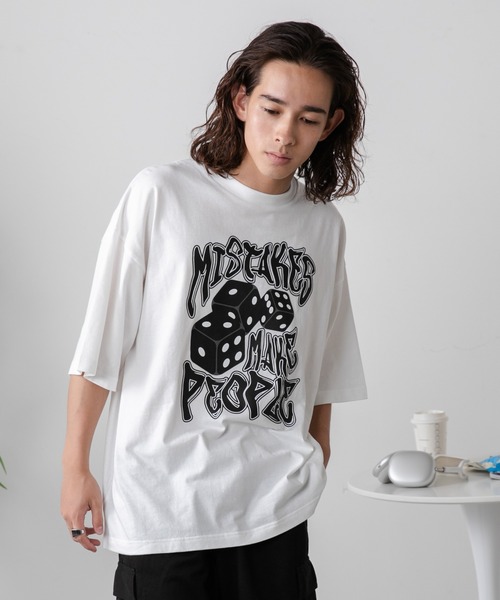 WEGO（ウィゴー）の「WEGO/アソートグラフィックT（Tシャツ/カットソー・メンズ・その他6/その他2/その他12/その他4/その他14/その他8/その他13/その他3/その他10/その他1/その他11/その他9/その他7/その他5/その他22/その他24/その他19/その他23/その他21/その他27/その他25/その他28/その他20/その他26/Q/O/R/P/T/U/S/N/Y/Z/その他33/X/W/V/ホワイト系その他/ホワイト×ライム/ホワイト×イエロー/その他29/ホワイト×レッド/ホワイト/ホワイト×ブルー/その他/ホワイト×ブラック/ブラック×ホワイト/ダークブラック/その他31/その他30/ブラック系その他5/ブラック系その他7/ホワイト系その他2/ホワイト系その他3/ホワイト系その他4/アッシュグレー/ブラック/M/その他17/L/E/H/J/K/B/C/F/その他32/スミクロ/A/その他34・MEDIUM/LARGE/SMALL）」の5枚目の写真