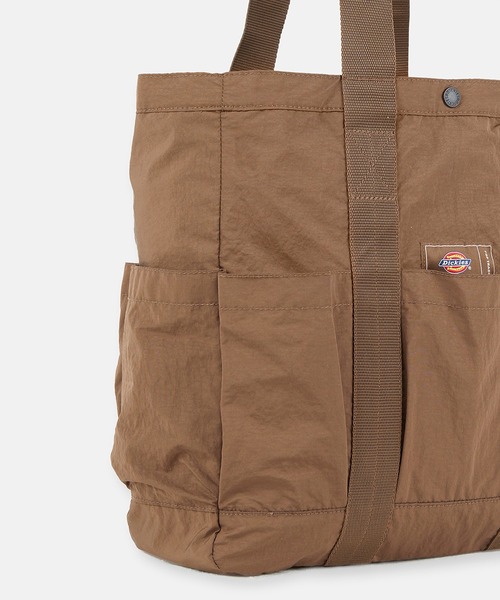 POP TRADING COMPANY(ポップトレーディングカンパニー)の「POP TRADING COMPANY/ポップトレーディングカンパニー×Dickies/ディッキーズ Pop/Dickies Tote トートバッグ(トートバッグ・メンズ・ブラウン・ONE SIZE)」の3枚目の写真
