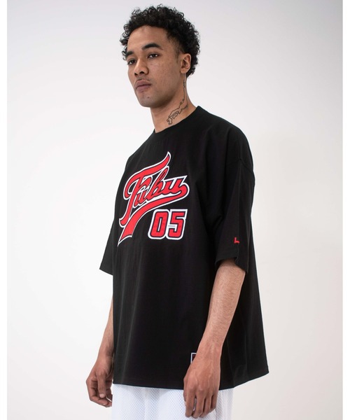 FUBU( フブ)の「FUBU フブ ブランド ロゴ ワッペン 刺繍 アメカジ 半袖 Tシャツ(Tシャツ/カットソー・メンズ・ブラック/グリーン/ホワイト・XL/XXL/M)」の3枚目の写真