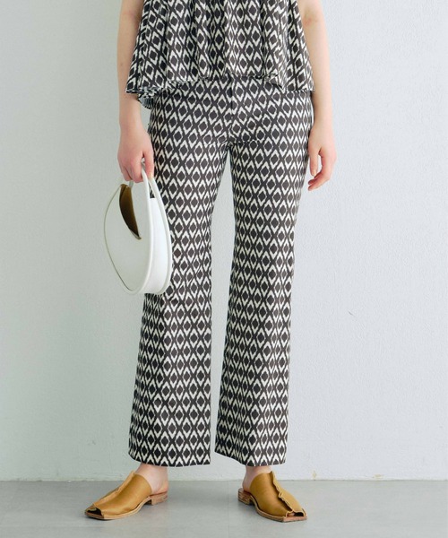 GALLARDAGALANTE（ガリャルダガランテ）の「プリントフレアパンツ（その他パンツ・レディース・ブラック・0/1）」の5枚目の写真