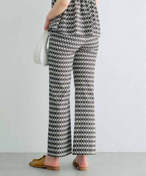 GALLARDAGALANTE（ガリャルダガランテ）の「プリントフレアパンツ（その他パンツ・レディース・ブラック・0/1）」の7枚目の写真