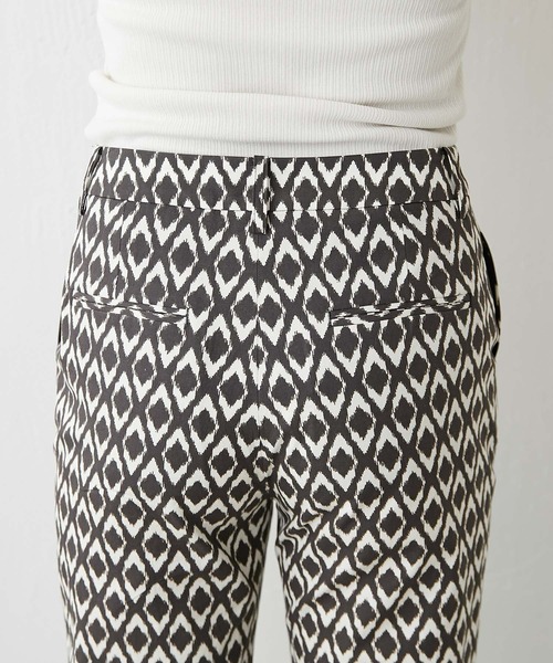 GALLARDAGALANTE（ガリャルダガランテ）の「プリントフレアパンツ（その他パンツ・レディース・ブラック・0/1）」の13枚目の写真