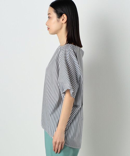 COMME CA ISM（コムサイズム）の「ストライプ　ニュアンス Ｔブラウス（シャツ/ブラウス・レディース・ホワイト/ライトグレー系/ネイビー系・MEDIUM/LARGE）」の5枚目の写真
