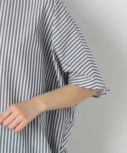 COMME CA ISM（コムサイズム）の「ストライプ　ニュアンス Ｔブラウス（シャツ/ブラウス・レディース・ホワイト/ライトグレー系/ネイビー系・MEDIUM/LARGE）」の8枚目の写真
