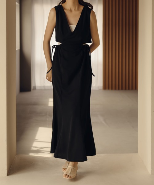 fupel(フぺル)の「サイドスリットリボンワンピース(ワンピース・レディース・アイボリー/ブラック・MEDIUM/SMALL)」の15枚目の写真