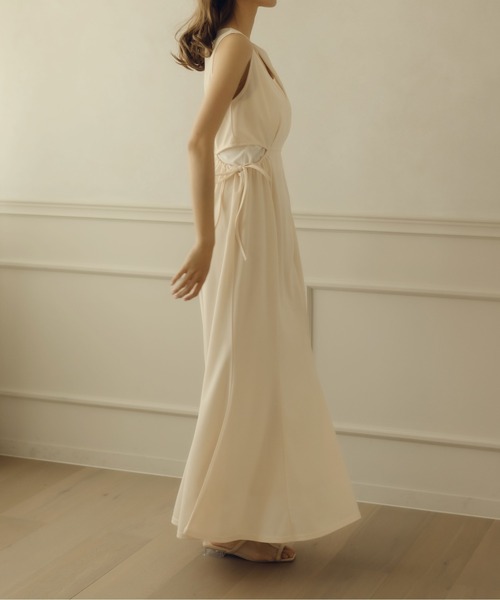 fupel(フぺル)の「サイドスリットリボンワンピース(ワンピース・レディース・アイボリー/ブラック・MEDIUM/SMALL)」の11枚目の写真