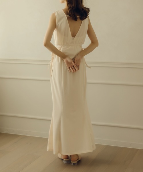 fupel(フぺル)の「サイドスリットリボンワンピース(ワンピース・レディース・アイボリー/ブラック・MEDIUM/SMALL)」の12枚目の写真