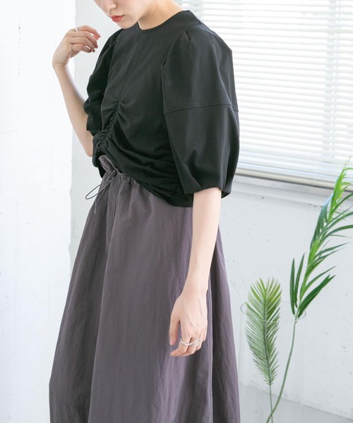 KBF（ケイビーエフ）の「ドロストデザインカットソー（Tシャツ/カットソー・レディース・オフホワイト/ブラック/ラベンダー/アイボリー・ONE）」の4枚目の写真