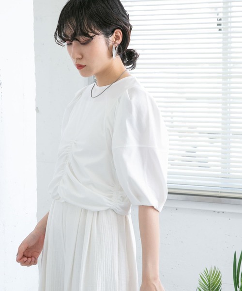 KBF（ケイビーエフ）の「ドロストデザインカットソー（Tシャツ/カットソー・レディース・オフホワイト/ブラック/ラベンダー/アイボリー・ONE）」の7枚目の写真