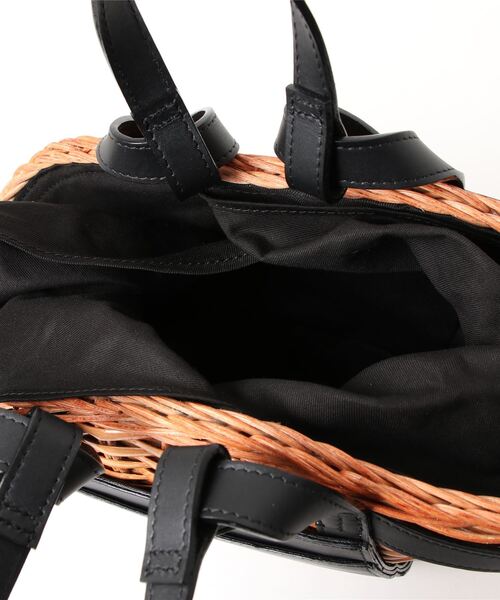 VIOLAd'ORO（ヴィオラドーロ）の「リボン風 ハンドルスプリットラタン カゴバッグ【VIOLA'dORO/ヴィオラドーロ】（かごバッグ・レディース・ブラック・FREE）」の5枚目の写真