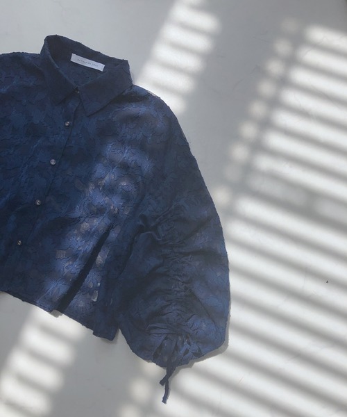 AS KNOW AS plus（アズノゥアズプラス）の「○袖ドロスト アソート ショートシャツ（シャツ/ブラウス・レディース・ホワイト系/グリーン系/ネイビー系/ホワイト系1/ブラック系1/ネイビー系1/ピンク系1・FREE）」の17枚目の写真