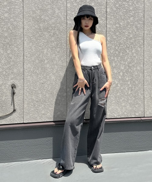 LVEU.(ラブユ.)の「【LVEU.】ダメージワイドブラックデニム / ボトムス デニム パンツ ダメージ クラッシュ ハイウエスト ワイド ルーズ ヴィンテージ 色落ち ブラック(デニムパンツ・レディース・ブラック・FREE)」の4枚目の写真
