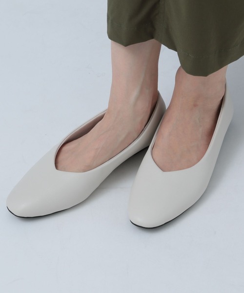 BAYFLOW(ベイフロー)の「フレフィットパンプス(パンプス・レディース・ブラック/アイボリー/ライトグレー・SMALL/MEDIUM/LARGE)」の14枚目の写真