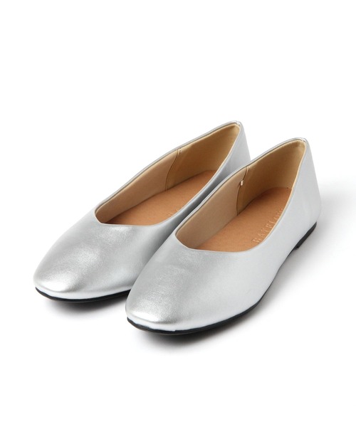 BAYFLOW(ベイフロー)の「フレフィットパンプス(パンプス・レディース・ブラック/アイボリー/ライトグレー・SMALL/MEDIUM/LARGE)」の7枚目の写真