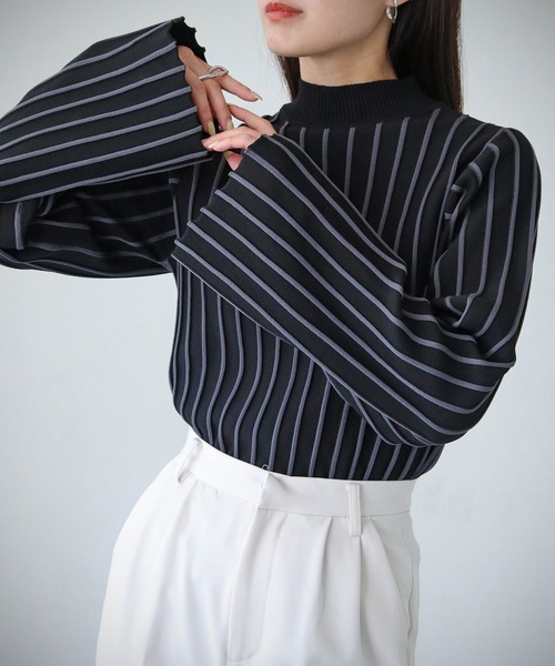 cheriella（シェリエラ）の「【cheriella】ストライプハイネックニット STRIPE HIGH-NECK KNIT（ニット/セーター・レディース・ブラック/マスタード/ワインレッド/グリーン/アイボリー/ブルー・M）」の13枚目の写真