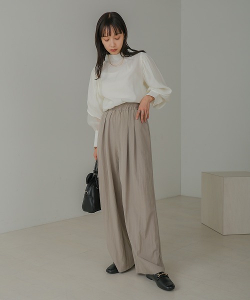 Bab（バブ）の「【サイズ展開あり】セミワイドナイロンパンツ（その他パンツ・レディース・グレイッシュベージュ/アイボリー/ブラック/イエロー/ピンク・L/M/S）」の18枚目の写真