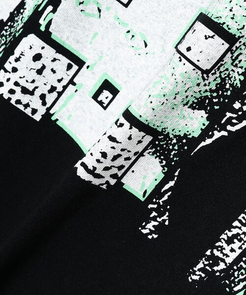 C.E(シーイー)の「C.E / Displeased T(Tシャツ/カットソー・メンズ・ブラック・X-LARGE/MEDIUM/LARGE)」の5枚目の写真