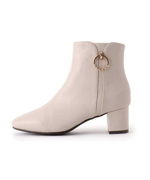 grove（グローブ）の「◆きらりとゆれるメタルリングが上品な印象のショートブーツ【人間工学】（ブーツ・レディース・チャコール/ライトグレー/ブラック/チャコールグレー/ダークブラウン系7/ブラック系7・35/45/30）」の8枚目の写真