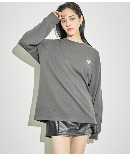 ANAP(アナップ)の「4パターングラフィックロングスリーブTシャツ(Tシャツ/カットソー・レディース・ライトグレー/ブルー/ホワイト/スミクロ・FREE)」の16枚目の写真