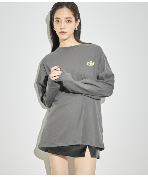 ANAP(アナップ)の「4パターングラフィックロングスリーブTシャツ(Tシャツ/カットソー・レディース・ライトグレー/ブルー/ホワイト/スミクロ・FREE)」の13枚目の写真