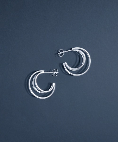YArKA（ヤーカ）の「【YArKA/ヤーカ】crescent moon motif earing(pierce)[MIDZU3] / 三日月モチーフピアス（ピアス（両耳用）・レディース・シルバー・FREE）」の5枚目の写真
