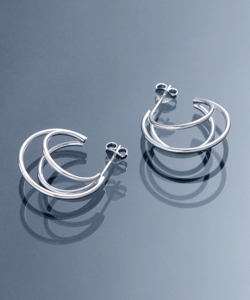 YArKA（ヤーカ）の「【YArKA/ヤーカ】crescent moon motif earing(pierce)[MIDZU3] / 三日月モチーフピアス（ピアス（両耳用）・レディース・シルバー・FREE）」の4枚目の写真