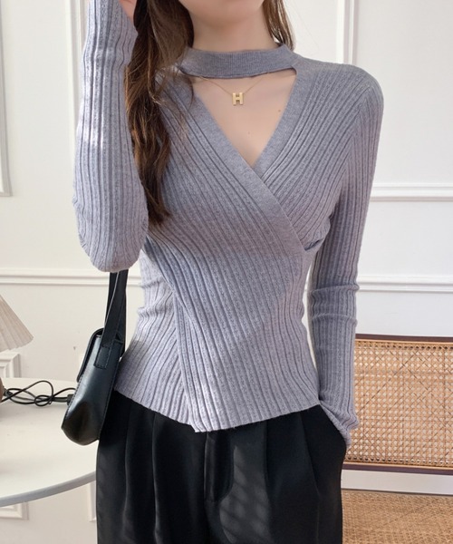 ABITOKYO(アビトーキョー)の「カットアウトカシュクールニット(ニット/セーター・レディース・ベージュ/グレー/ブラウン/ブラック・FREE)」の3枚目の写真