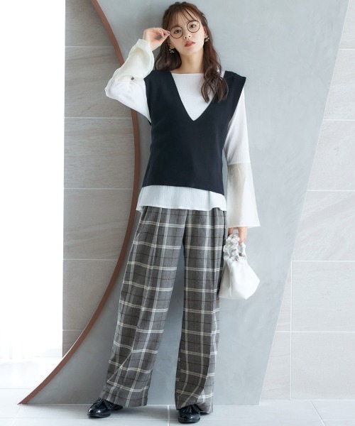 miclat（ミクラ）の「大きいサイズ　バッククロスニットベスト　miclat（ベスト・レディース・キャメル/ブラック・3L～4L/L～LL）」の22枚目の写真