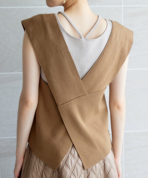 miclat（ミクラ）の「大きいサイズ　バッククロスニットベスト　miclat（ベスト・レディース・キャメル/ブラック・3L～4L/L～LL）」の17枚目の写真